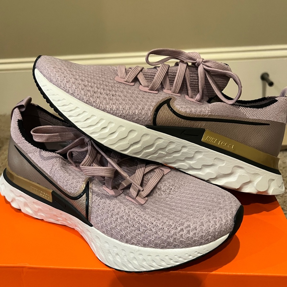 Nike epic react infinity NIB - women 9.5